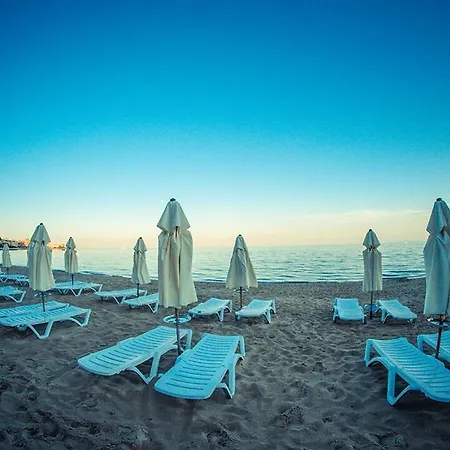 Sea Paradise 2-room Seafront In Sveti Vlas Μπουργκάς