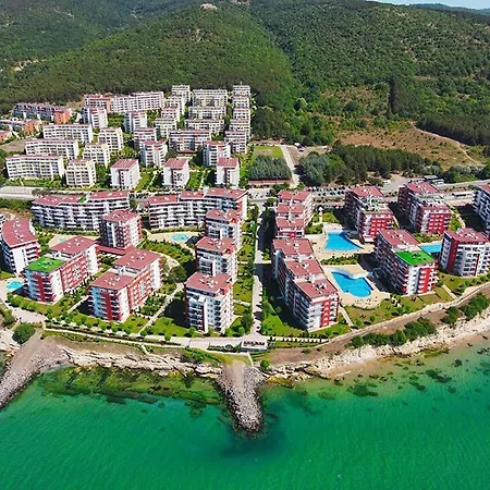 Sea Paradise 2-room Seafront In Sveti Vlas Daire *